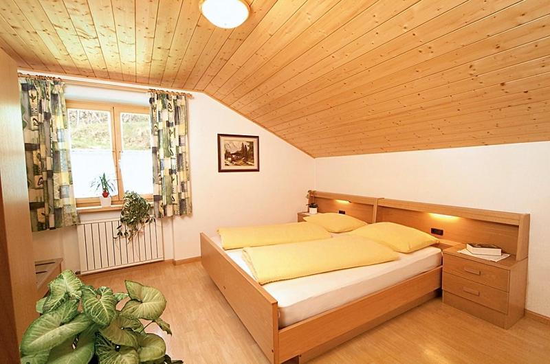 Apartamento Finkenhof: Ferienwohungen - Urlaub Auf Dem Bauernhof Termeno Exterior foto