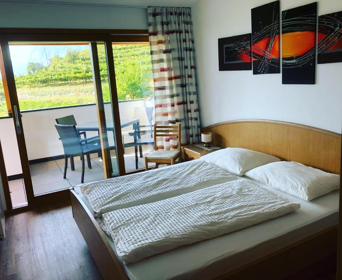 Apartamento Finkenhof: Ferienwohungen - Urlaub Auf Dem Bauernhof Termeno Exterior foto